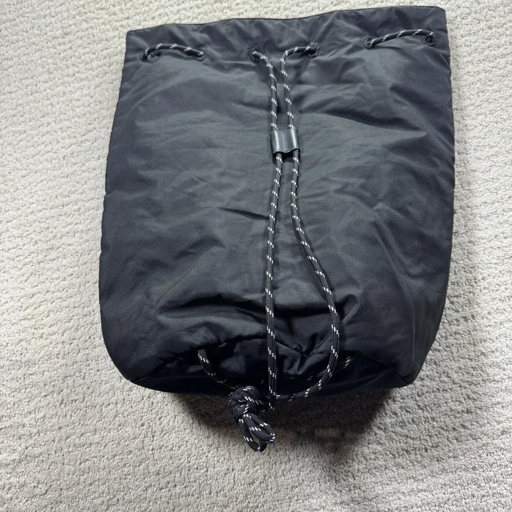 VICTORIA'S SECRET PINK DRAWSTRING MESH BACKPACK‎ PURE BLACK